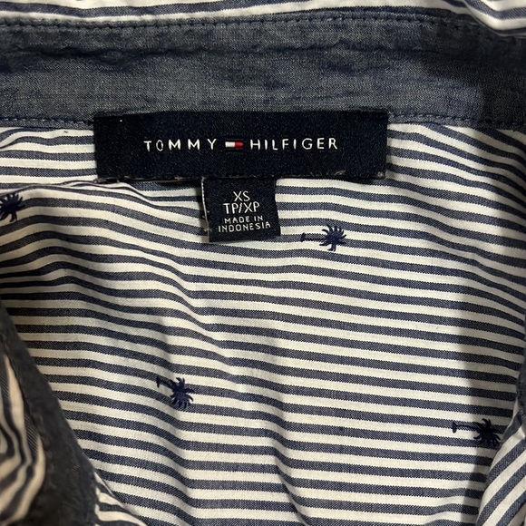 Tommy Hilfiger Half-Zipper Top‎ - Picture 7 of 7